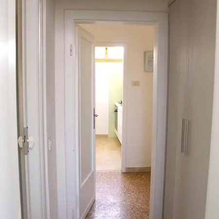 Delle Nazioni Aparthotel 3*