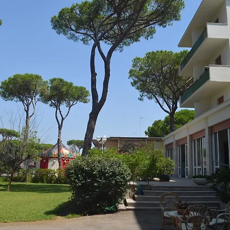 Delle Nazioni Aparthotel 3*